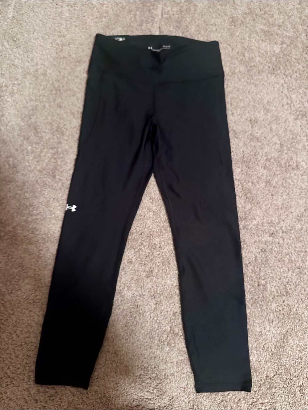 NWT Under Armour Women’s Black High Rise Ankle Performance Leggings (Medium)